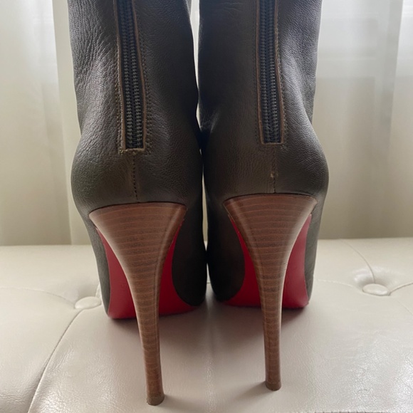 Christian Louboutin - Ariella Talon Ankle Boot - Picture 8 of 8